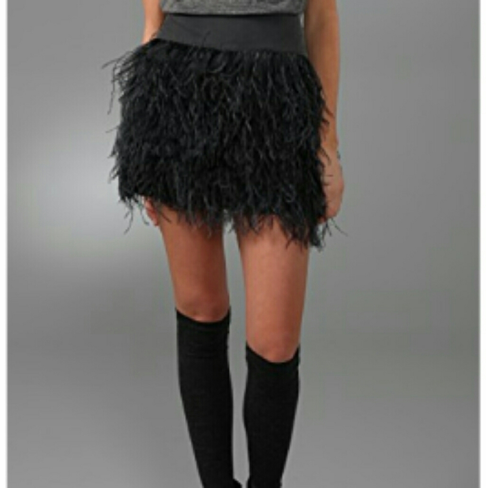 Club Monaco Feather Clarice Skirt NWT